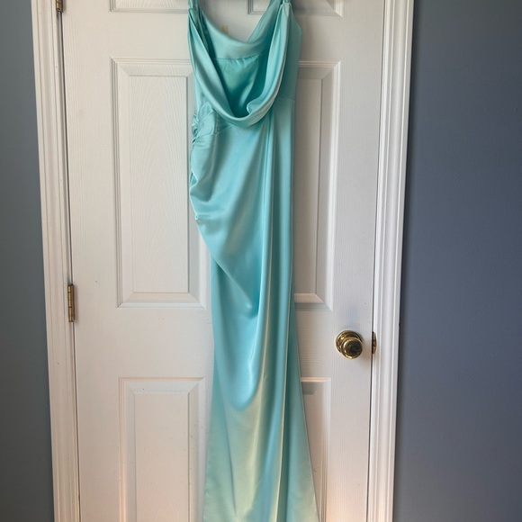 Miss Circle Aqua Teal Silk Dress - Picture 4 of 4